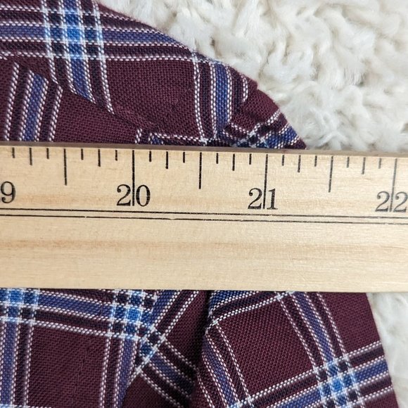 IZOD* Men's Long Sleeve Button Down Curved Hem Chest Pocket Plaid Shirt~ Size XL - Picture 6 of 11